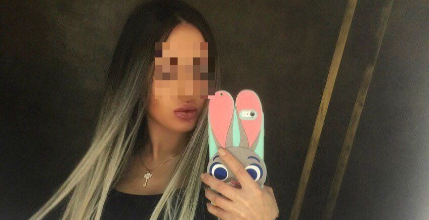 צעירה ויפה חדשה באזור