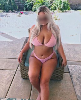 בחורות סקסיות עם חזה גדול מחכות לך לפינוק מהסרטים בתל אביב